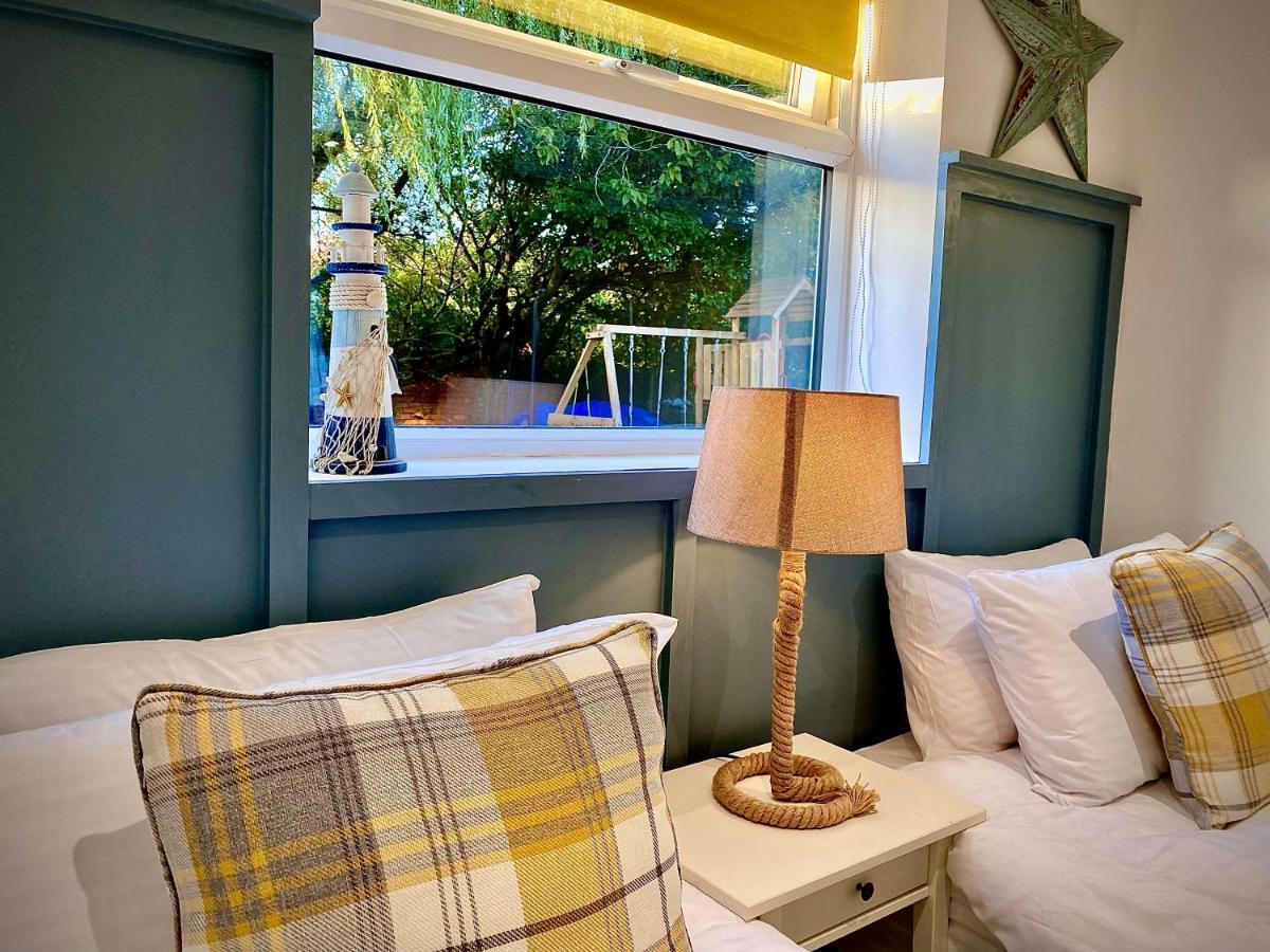 Beautiful Hot Tub Suite In Lytham St Annes Εξωτερικό φωτογραφία