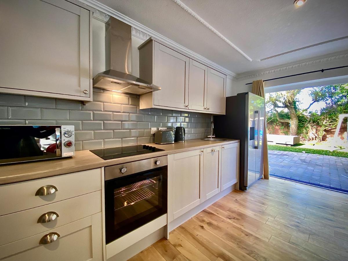 Beautiful Hot Tub Suite In Lytham St Annes Εξωτερικό φωτογραφία